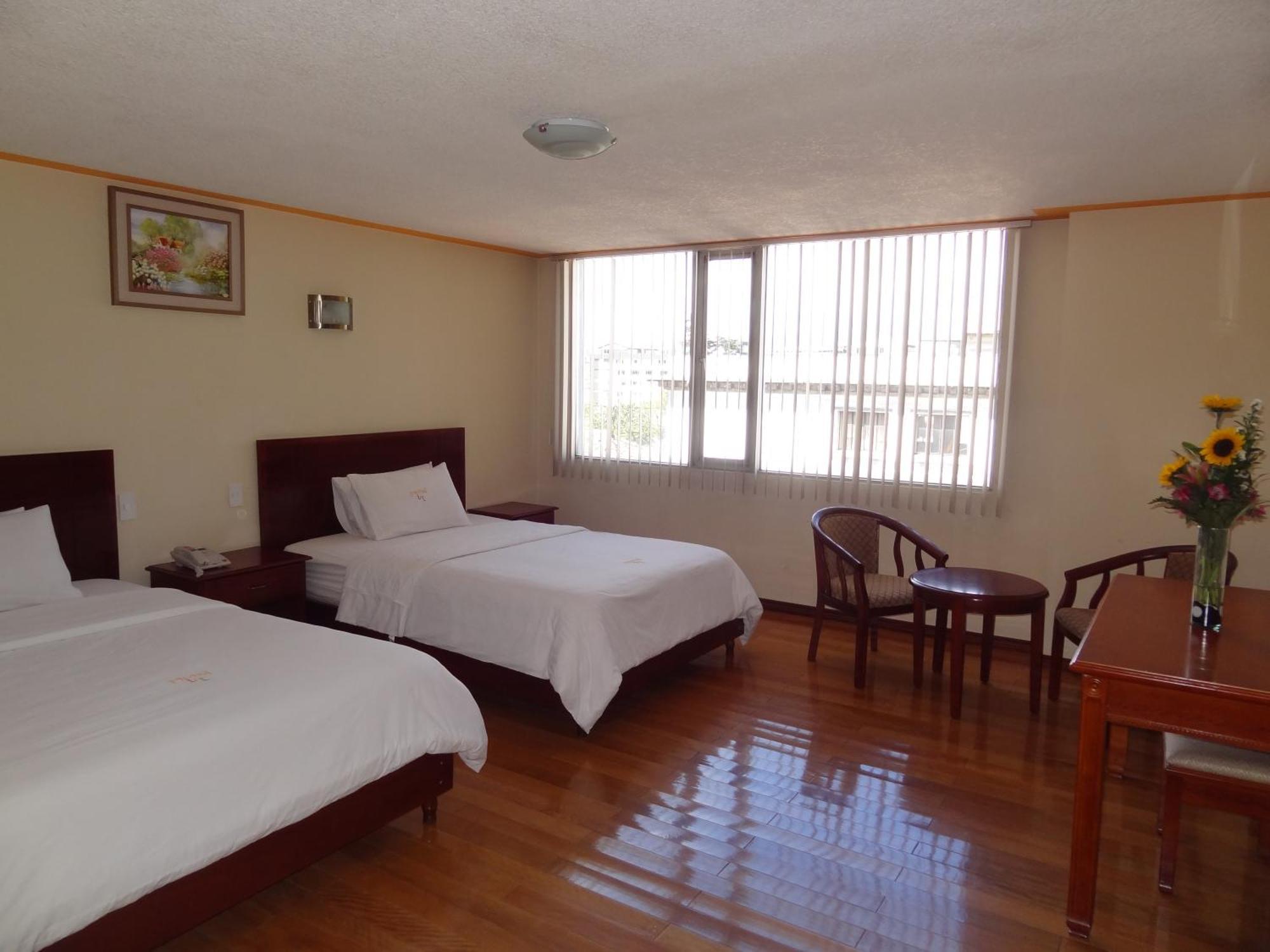 Hotel Lottus キト エクステリア 写真