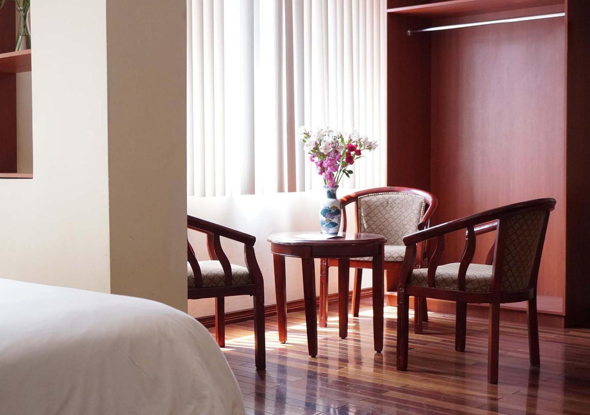 Hotel Lottus キト エクステリア 写真
