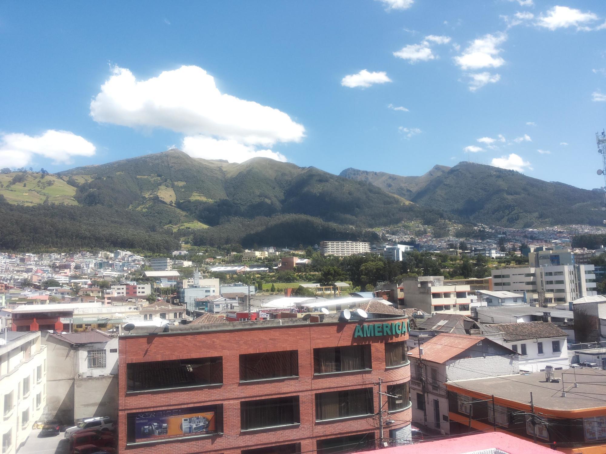 Hotel Lottus キト エクステリア 写真